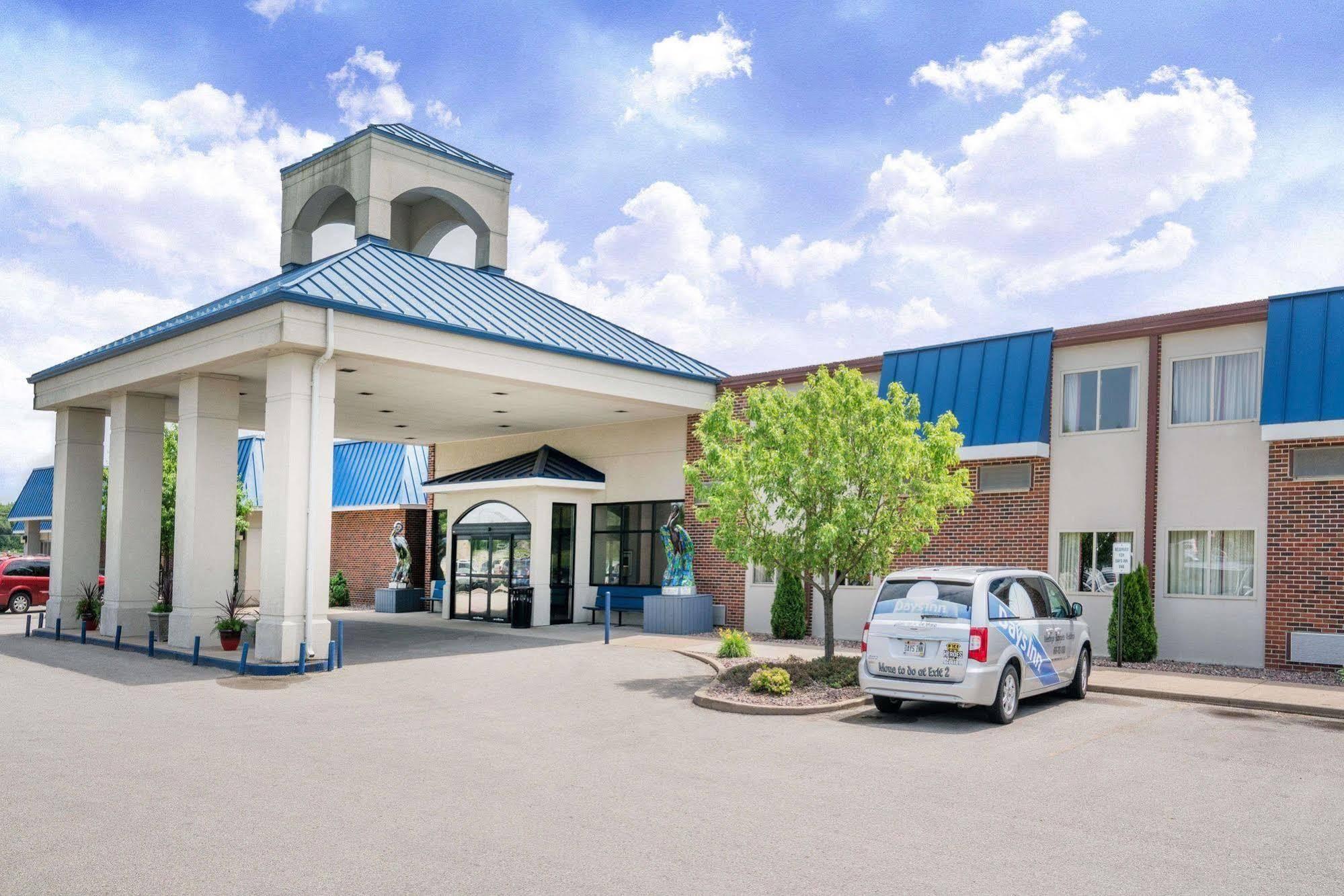Days Inn Hotel & Conference Center La Crosse Exterior foto